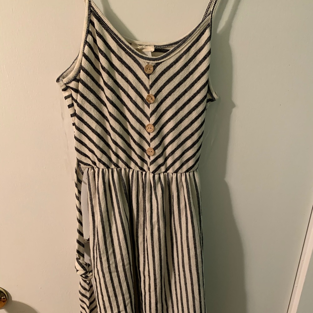 NWT button dress